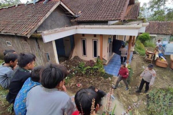 Gempa Garut Rusak 110 Rumah Warga Dan 8 Orang Terluka